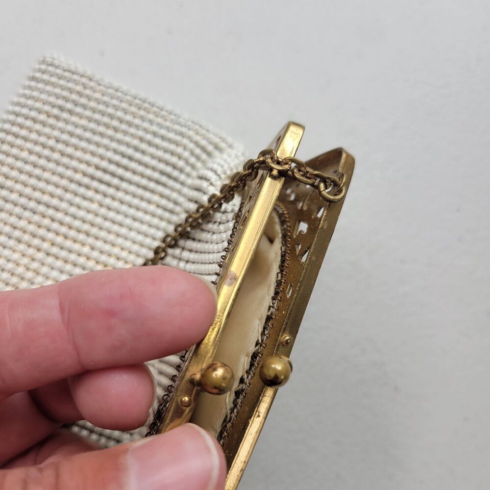 Whiting & Davis White Enameled Mesh Bag Vintage 50's Gold Metal Frame Chain USA - Picture 13 of 16